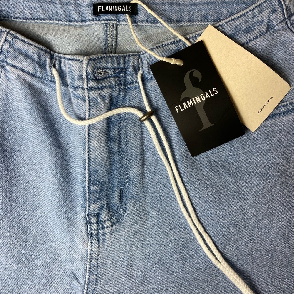 Flamingals Light Wash High Waisted Drawstring Jeans NWT Size S (4/6 women) - Picture 3 of 14